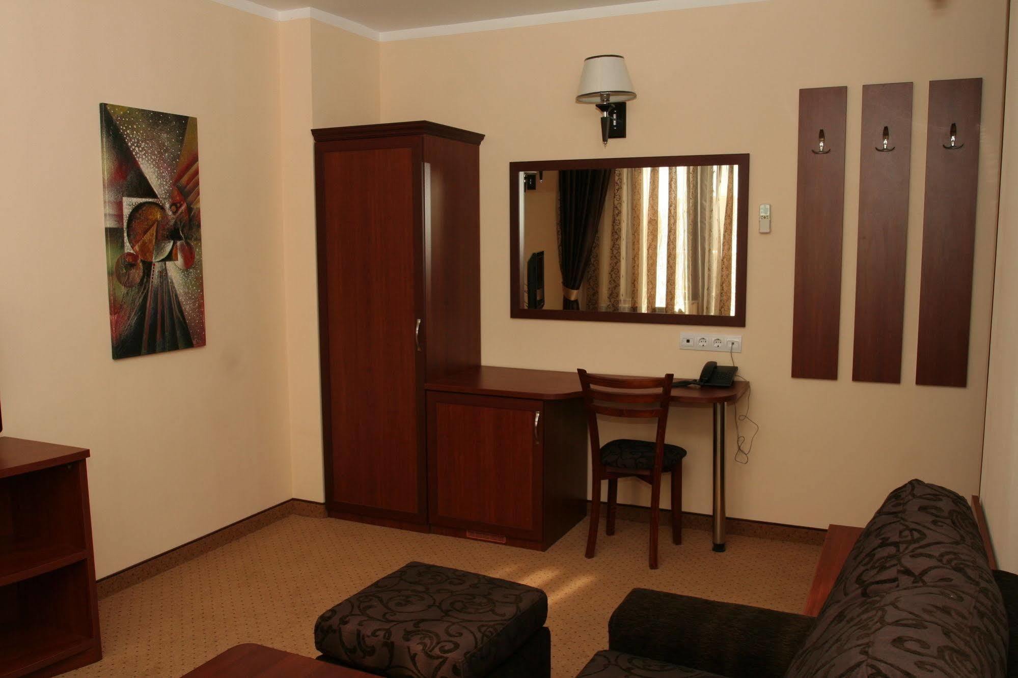 Hotel Favorit 3*